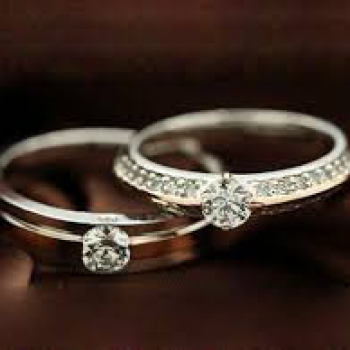Vàng trắng – Vàng – Vàng hồng, màu nào thật sự phù hợp với nhẫn cưới của bạn?